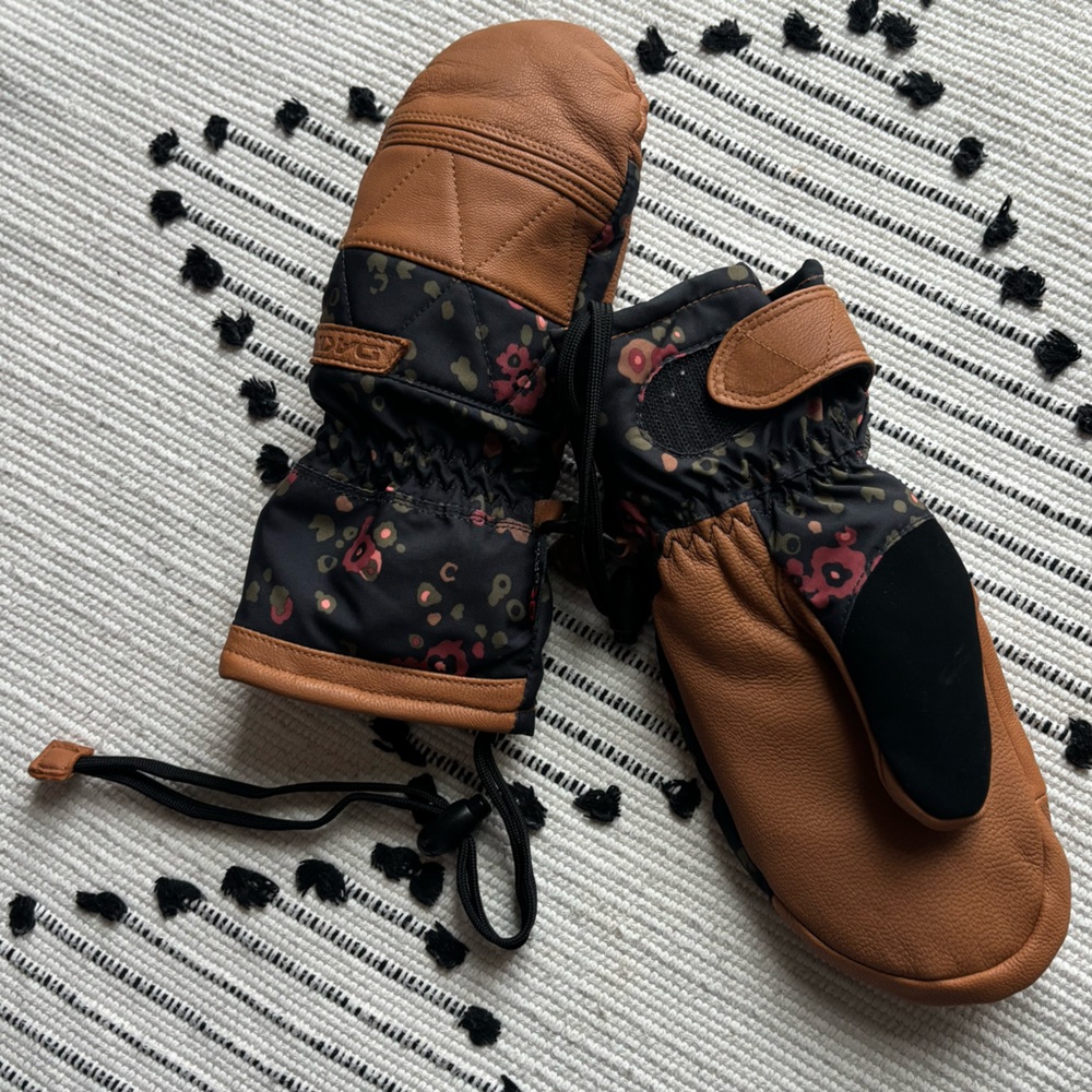 Floral Brown Leather Mittens
